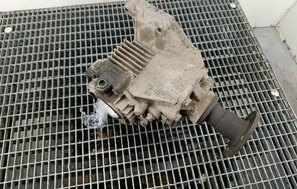 Nissan X-Trail T30 Gearbox transfer box case 