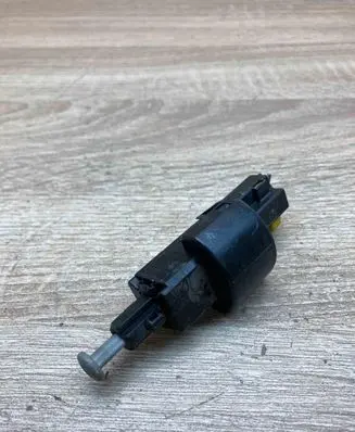 Opel Astra G Brake pedal sensor switch 09132299 09175172