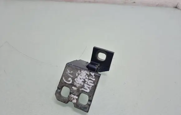 Alfa Romeo Giulia Rear door upper hinge 