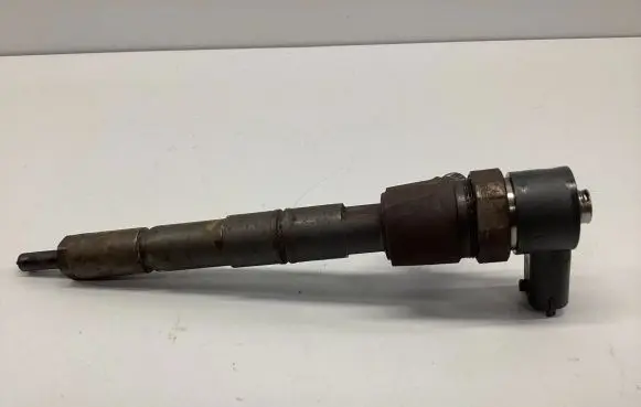 Alfa Romeo Giulietta Fuel injector 0445110300
