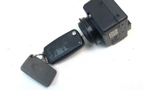 Volkswagen Touareg I Ignition lock 3D0905865E