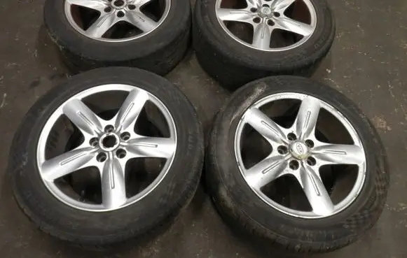 KIA Sportage R17 alloy rim 