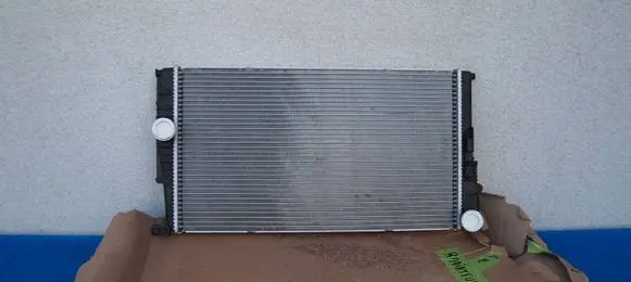 BMW 3 F30 F35 F31 Coolant radiator 7600511