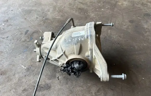 Mercedes-Benz GL X166 Rear differential 16635014 07032014 1663501414