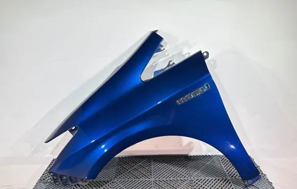 Toyota Prius (XW30) Fender