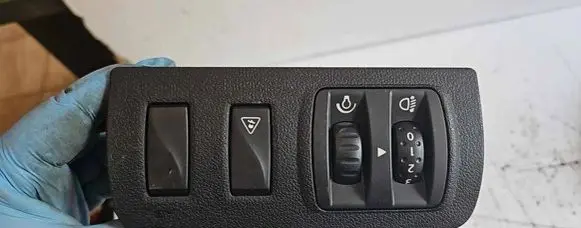 Renault Megane III Headlight level height control switch 648450001R 648450007R