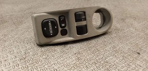 Subaru Forester SH Wing mirror switch 