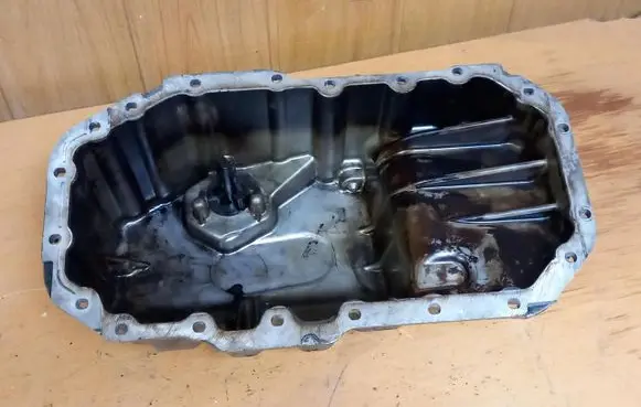 Skoda Octavia Mk2 (1Z) Oil sump 03C103603T