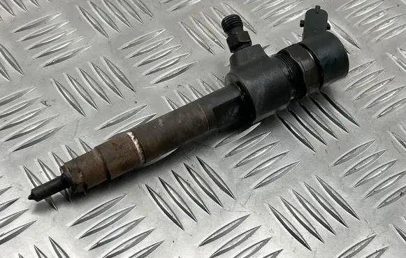 Opel Zafira B Fuel injector 0445110276