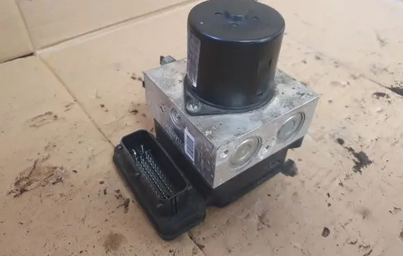 Opel Insignia A ABS Pump 13316697 16312208G