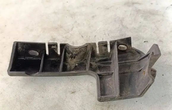Audi A4 S4 B7 8E 8H Front bumper mounting bracket 8E0807283E