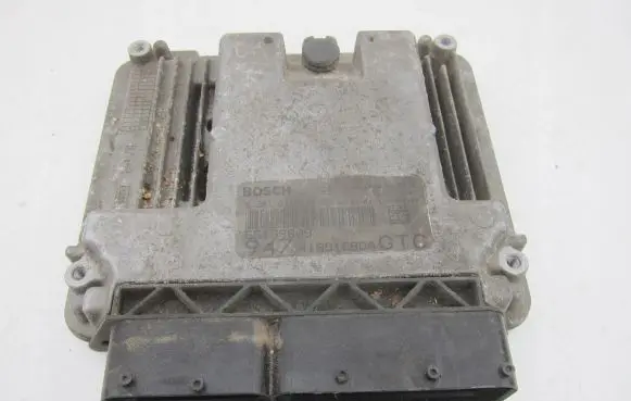 Alfa Romeo GT Engine control unit/module 55198809 0281011511
