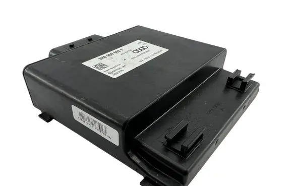 Audi A6 S6 C7 4G Voltage converter/converter module 8K0959663F 8K0959663 120007070