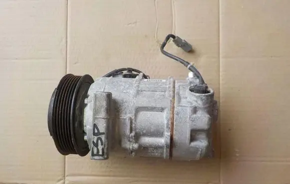 Renault Espace - Grand espace V Air conditioning (A/C) compressor (pump) 926003234R