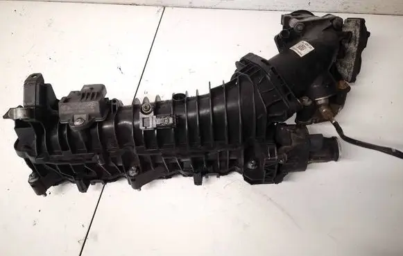 BMW 5 F10 F11 Intake manifold 780799105 7810765