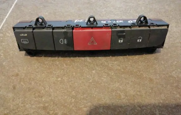 Peugeot Boxer Hazard light switch B569