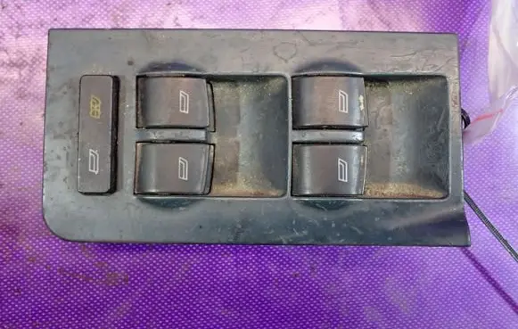 Audi A6 S6 C5 4B Quarter vent window switch 4b0959851