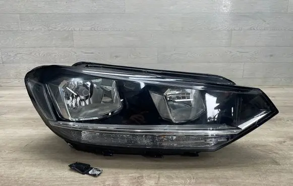 Volkswagen Touran III Headlight/headlamp 5TB941006A