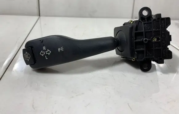 BMW 5 E39 Indicator stalk 8363668M