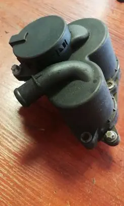 Mercedes-Benz Vaneo W414 Oil breather separator 6680100062