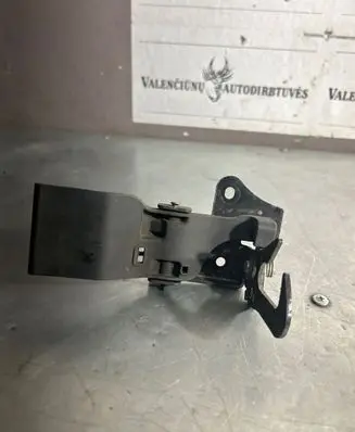 Audi A1 Engine bonnet/hood lock/latch loop/hook 8X0823480B PA66GF30