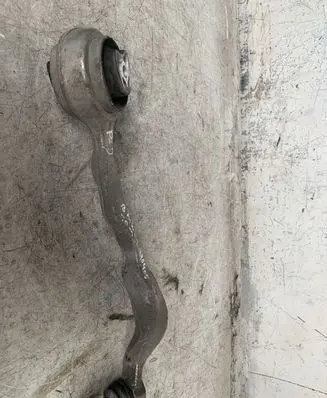 BMW 1 E81 E87 Front lower control arm/wishbone
