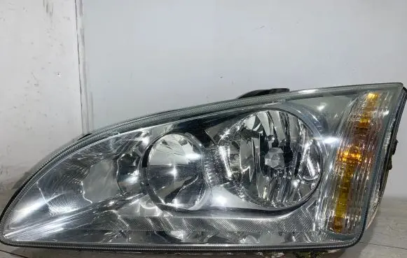 Ford Focus Headlight/headlamp 4M5113W030AD 10178
