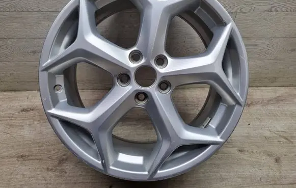 Ford Focus R18 alloy rim F1ECG1A