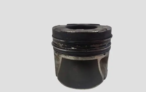 Opel Zafira B Piston