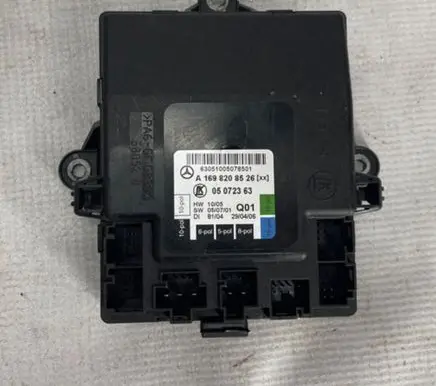 Mercedes-Benz B W245 Door control unit/module A1698208526 05072363