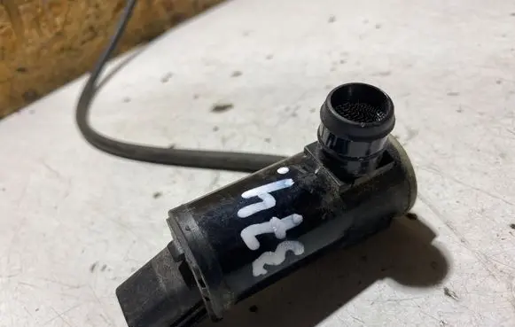 Hyundai ix35 Windscreen/windshield washer pump 98510-2S000