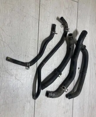Toyota Hilux (AN10, AN20, AN30) Engine coolant pipe/hose