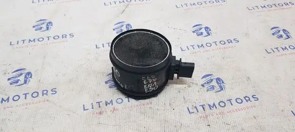 BMW 5 E60 E61 Mass air flow meter 6152236