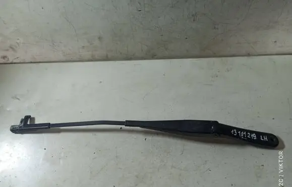 Opel Astra H Front wiper blade arm 13111219