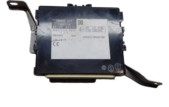 Toyota Avensis T270 Keyless (KESSY) go control unit/module 8999005013 MB2325006612