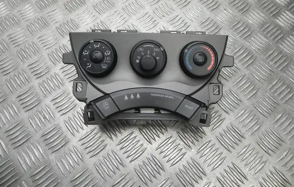 Toyota Verso-S Climate control unit 5540652310
