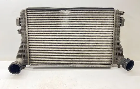 Skoda Octavia Mk2 (1Z) Intercooler radiator 1K0145803L