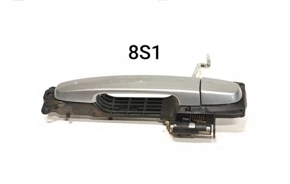 Toyota Auris 150 Front door exterior handle 