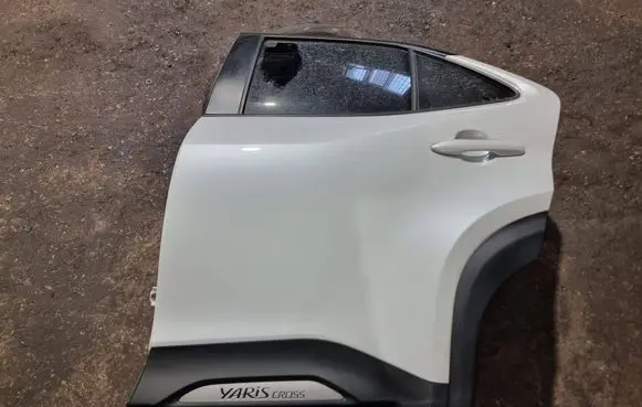 Toyota Yaris Cross Rear door 
