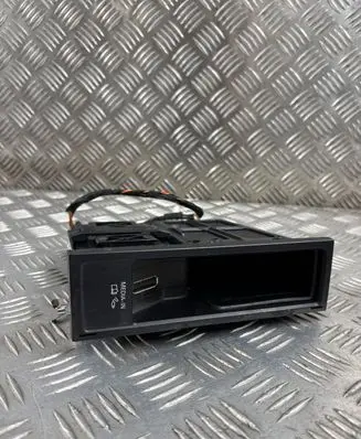 Volkswagen Tiguan Other control units/modules 5N0035341G