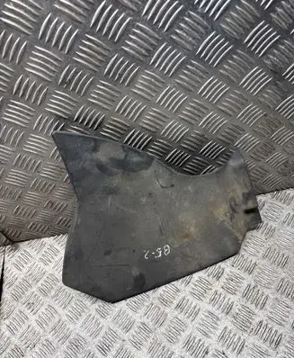 Audi A4 S4 B5 8D Other engine bay part 058133849A