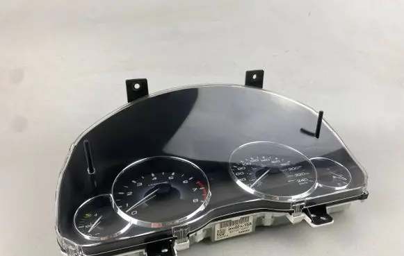 Subaru Outback Speedometer (instrument cluster) 85002AJ15A