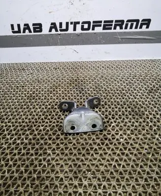 Hyundai i30 Rear door upper hinge