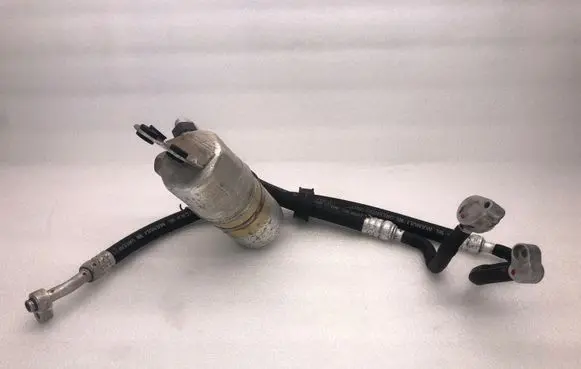 Audi A4 S4 B5 8D Air conditioning (A/C) pipe/hose 8D0260704N 4B3820193