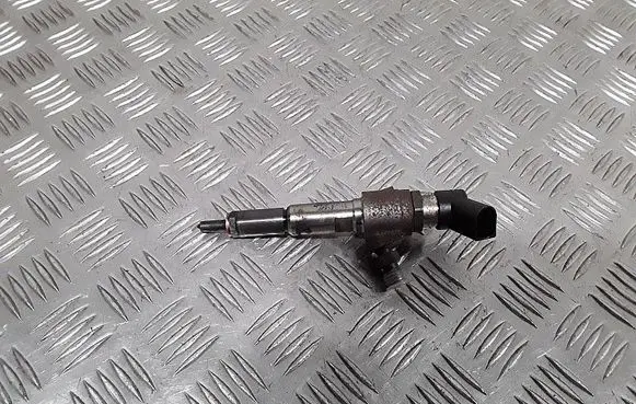 Citroen C4 II Picasso Fuel injector 9802448680
