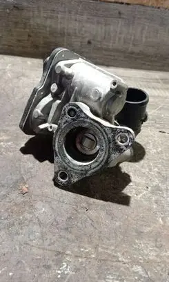 Renault Megane III Engine shut-off valve H8201143495