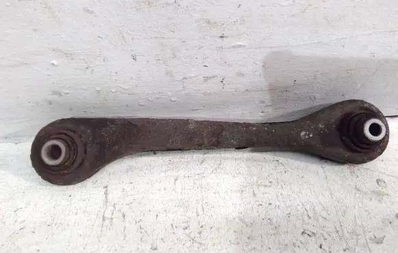 Volkswagen PASSAT B7 Rear control arm