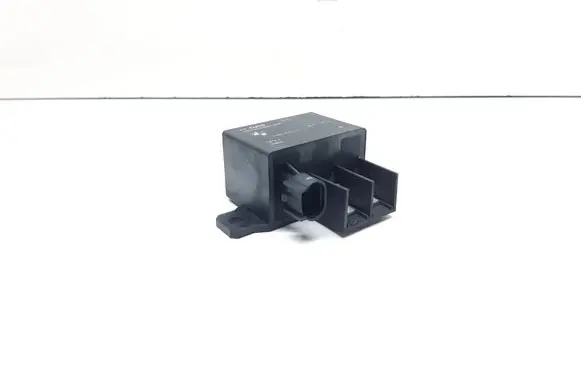 Coolant fan relay