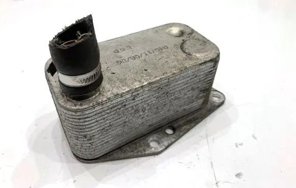 BMW 5 E60 E61 Engine oil radiator 7787698