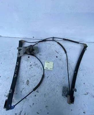 Volkswagen Polo IV 9N3 Front door manual window regulator 